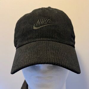 Nike Classic Black Cap